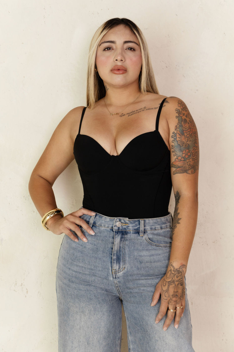 Snatched black shape wear, padded breast.
